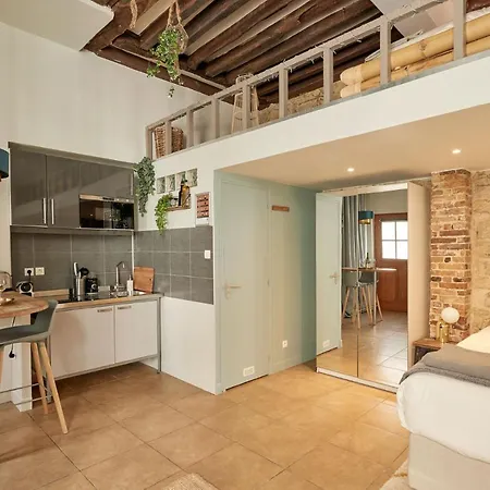 Off Marais Apartmán *